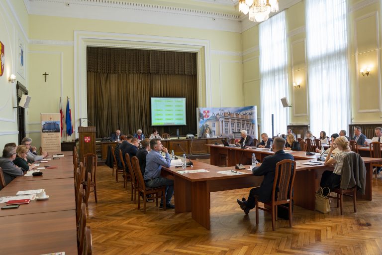 Absolutorium dla Zarządu Powiatu