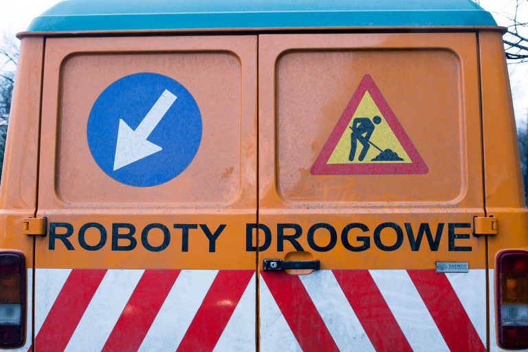 Zmiana organizacji ruchu drogi powiatowej nr&nbsp;2935E na&nbsp;odcinku Chlebów – Maków